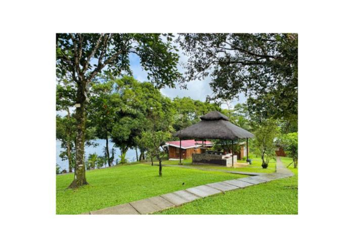 Almost Heaven Lake Resort Cavinti エクステリア 写真